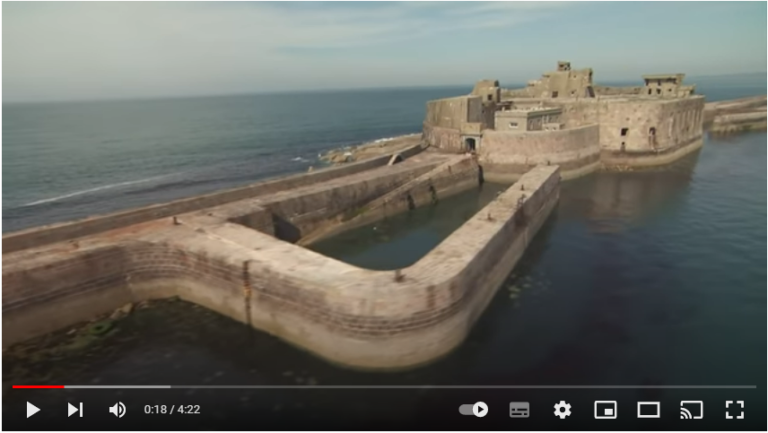 Cherbourg _ La plus grande rade artificielle du monde - YouTube_ - www.youtube.com